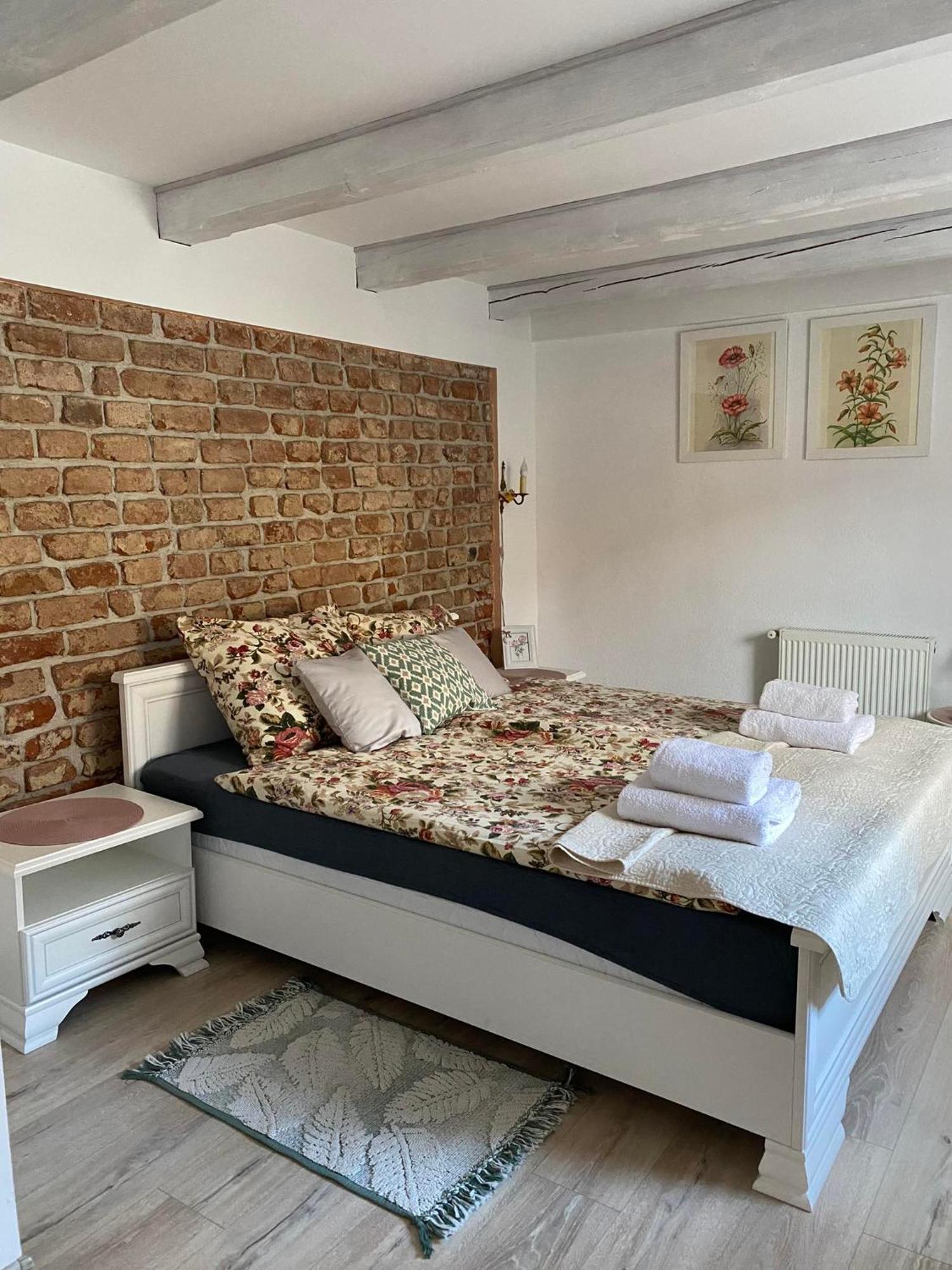 Zielona Roza Villa Wambierzyce Ngoại thất bức ảnh